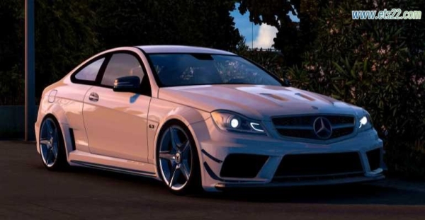 梅赛德斯奔驰 C63 AMG 1.55